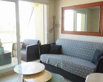 La Timonerie - Escapade 33, vue mer et esplanade classé 3 étoiles - Fort-Mahon-Plage - Salon