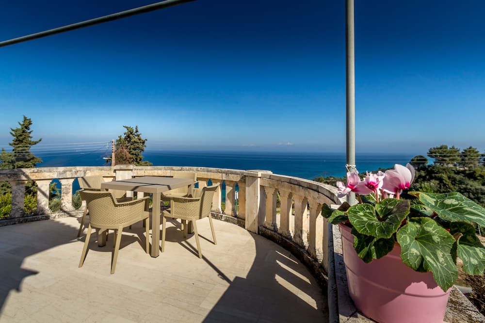 Blue Horizon Studios - Vasilikos - Balkón