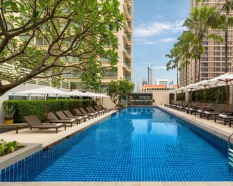 Courtyard by Marriott Bangkok - Bangkok - Piscina