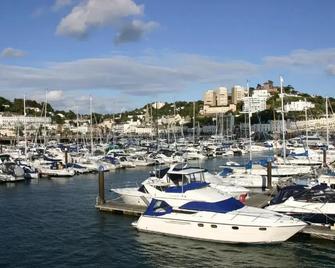 The Palms Guest house - Torquay