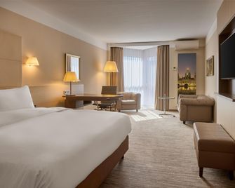DoubleTree by Hilton Hannover Schweizerhof - Hanovra - Dormitor
