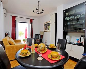 Apartments Dvornik - Supetar - Jadalnia