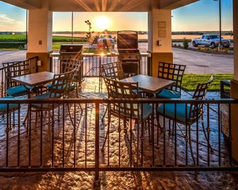 Candlewood Suites Sidney - Sidney - Gebouw