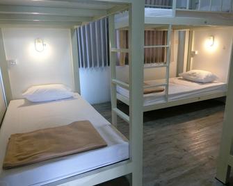 Patone Hostel - Ayutthaya - Habitación