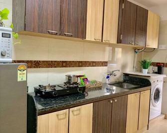 2 BRs, Quiet Bandra location, 3 balconies, Wifi - Mumbai - Cuina