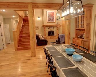 Grand View Lodge: Your Utah Escape Near National Parks - Hatch - Salle à manger
