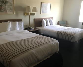 Smart Choice Inn - Plankinton - Bedroom