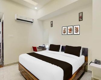 Deluxe Hotel Avon - Kanpur