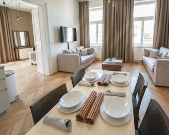 Letna Garden Suites - Praga - Comedor