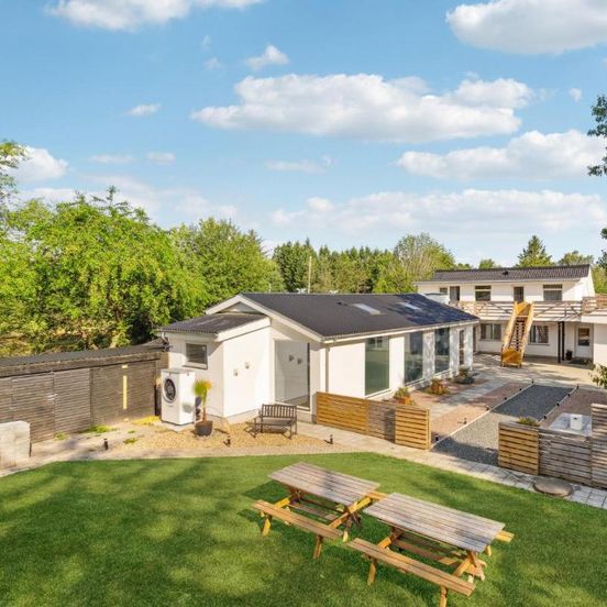 5 Bedroom Amazing Home In Herning – Brande