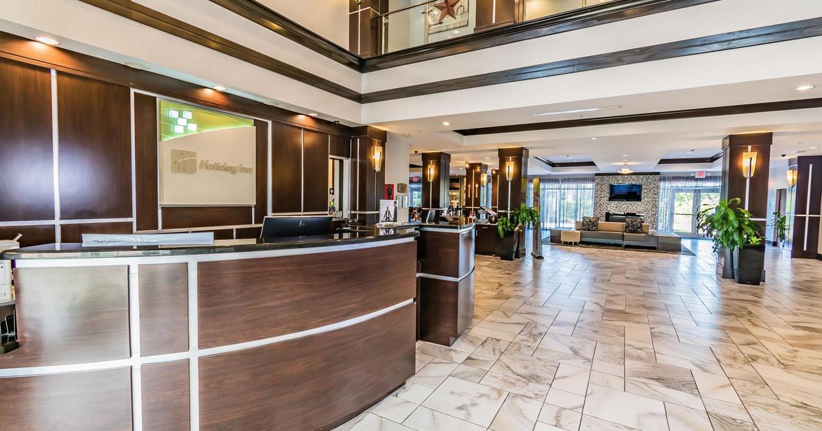 Holiday Inn Houstonster ab CHF 69. Hotels in ster KAYAK