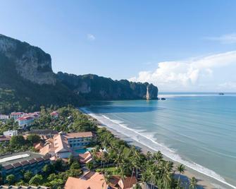 Avani Ao Nang Cliff Krabi Resort - Krabi - Bâtiment