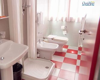 Onda Hotel - Silvi Marina - Badrum