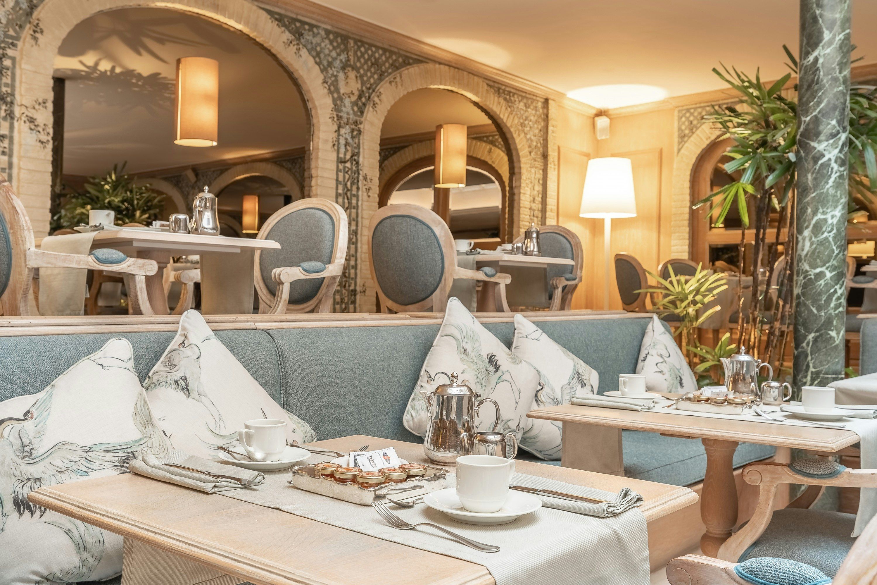 Hotel Manos Stephanie - בריסל - מסעדה