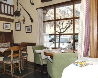 San Marsial Benasque Apartamentos Y Hotel - Benasque - Restaurant