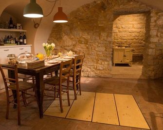 Porta della Torre Bed & Breakfast - Sant'Ambrogio di Valpolicella - Dining room