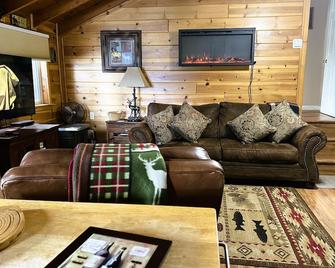 Lakeside Cabin, Cozy Family Pet-Friendly, Beautiful Views, Free Dock & Boat Slip - Westwood - Sala de estar