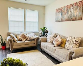 Home in Winslow Township, 3BR-2.5BA, Pets , Newly Built in 2023 ,fully furnished - Sicklerville - Sala de estar