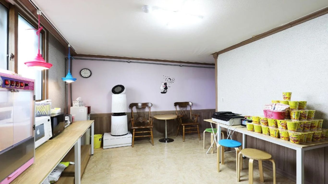 Geumgang Beach Motel