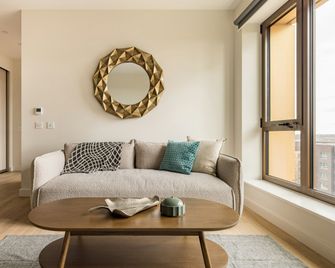Charles Hope London Greenford - Greenford - Living room