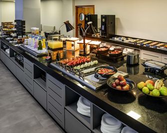 ibis Styles Goiânia Shopping Estação - גואיאניה - מסעדה