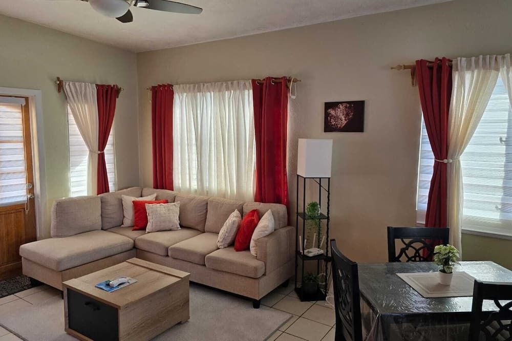 Tropix Getaway - Rental Car Available - ذي فالي - غرفة معيشة