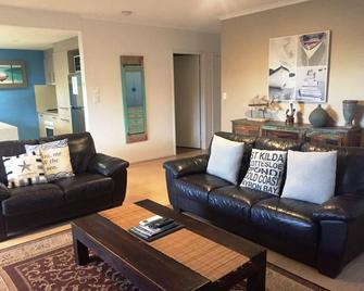 Mariner Bay Apartments - Byron Bay - Stue