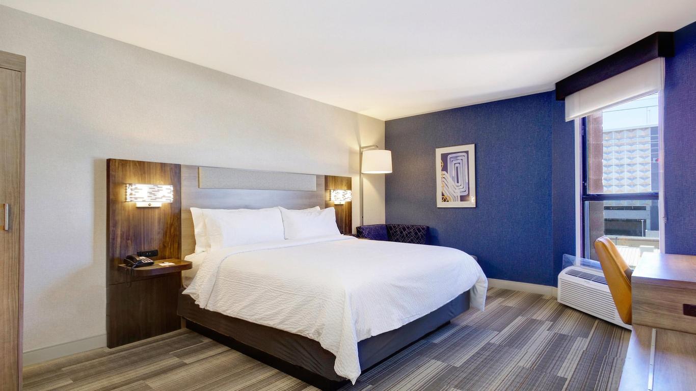 Holiday Inn Express & Suites Phoenix-Tempe