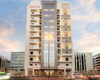Hampton by Hilton Dubai Al Barsha - Dubai - Building