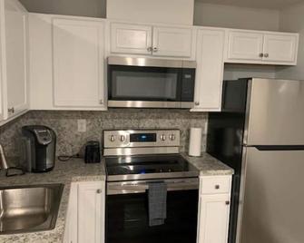 Luxury Apartments - Alvin - Küche