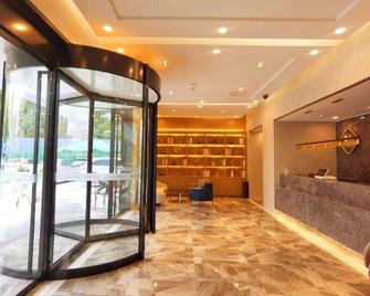 Accompanying Hotel·Yipin (Shanghai Lujiazui Financial and Trade Zone) - Shanghai - Lobby