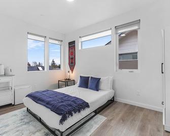 Tides of Seasmoke Suite - Seattle - Sovrum