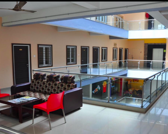 Uniq Inn - Kāraikāl - Lobby