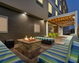 Home2 Suites by Hilton Martinsburg - Martinsburg - Gebäude