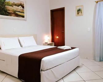 Londres Royal Hotel - Londrina - Quarto