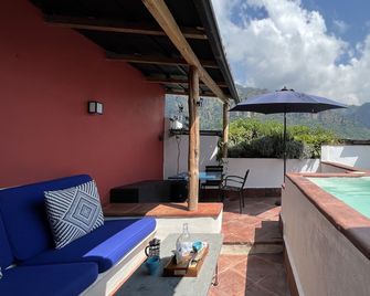 Hotel y Restaurante El Ciruelo - Tepoztlán - Balcón