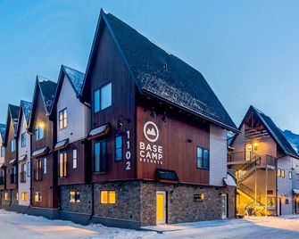 Basecamp Resorts Canmore I Five Bedroom Apartment - Canmore - Edificio