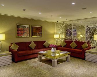 Niranta Transit Hotel Mumbai Airport - Bombay - Lounge