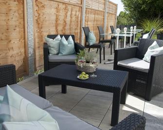 Hotel Claro Garni - Eitting - Innenhof