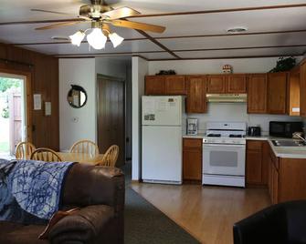 Lakeside Ranch Cabin. We only rent full weeks in summer months, Sat. to Sat. - Tomah - Kitchen