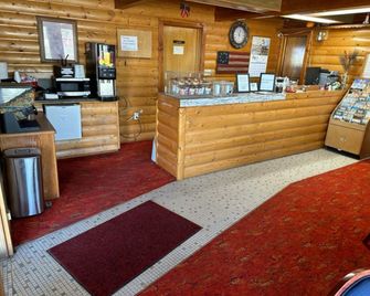 Love Hotels Western Holiday By OYO At Harlan Lake Ne - Alma - Recepción