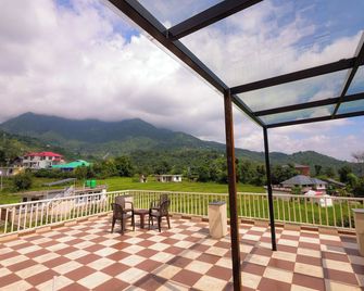 Vista Valley Stay, Luxury 3 Bhk Villa Kangra, Dharamshala - Dharamshala - Balcony