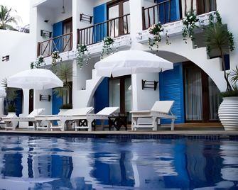 Mykonos Blu - Baga - Pool