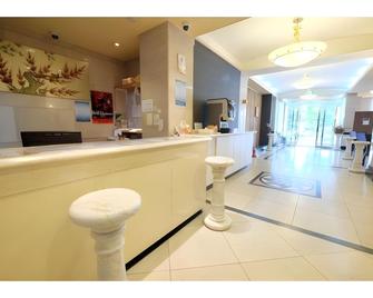 Station Hotel AU - Tsu - Front desk