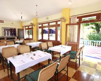 Kstdc Hotel Mayura Velapuri Belur - Belur - Restaurant
