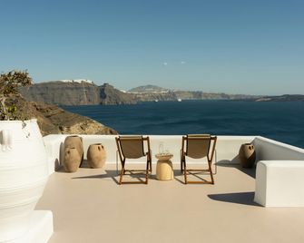 Canaves Ena - Small Luxury Hotels of the World - Oia - Balcony