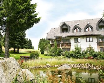 Gasthof zum Kreuz Escheck - Schönwald im Schwarzwald - Gebouw