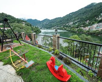 Hotel Himalaya - Nainital - Balcón