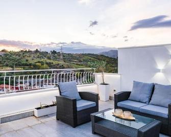 Luxury Penthouse Sea View with terrace - Giardini Naxos - Balcony