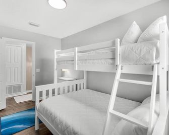Nautilus - Navarre - Bedroom